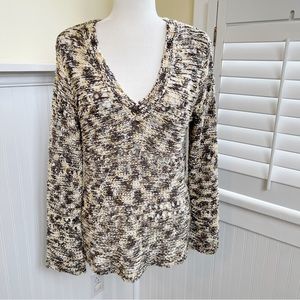 Chico’s Gray & Pale Yellow Open Knit V-Neck Sweater Size 0 = Women’s Size Small